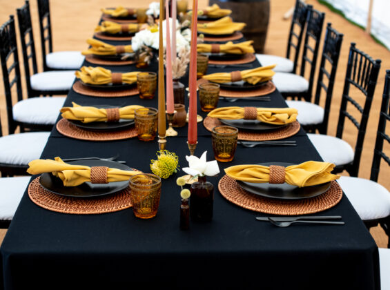 12 place settings with Honeycomb Gold napkins