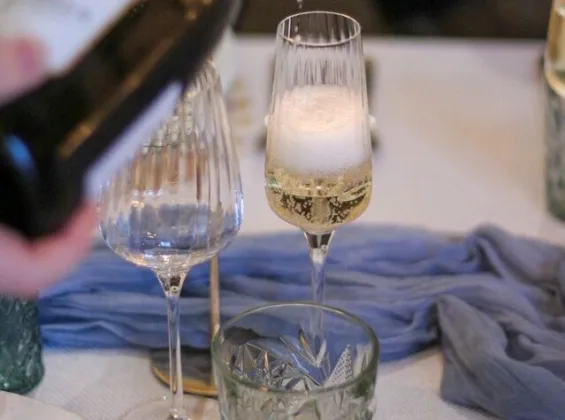 Pearl White Tablecloth (The Cotswold Collection)