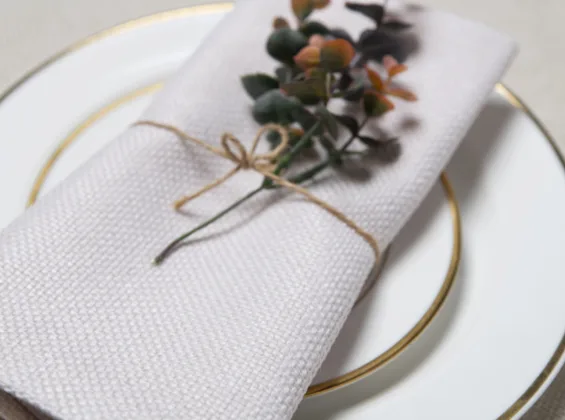 Pink Peony Napkin (The Cotswold Collection)