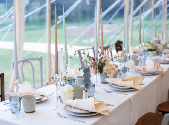 Arctic White base table cloth