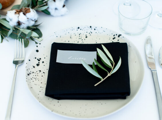 Jet Black napkin on Arctic White table cloth