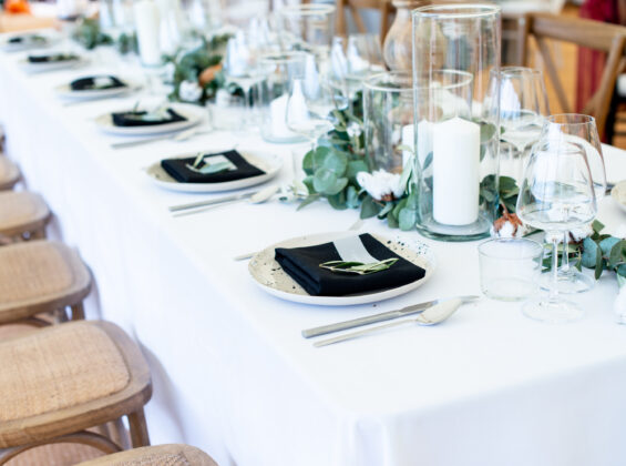 Jet Black napkins on Arctic White table cloth