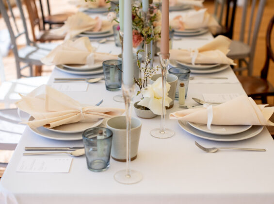 Natural Cream napkins on a Arctic White table cloths