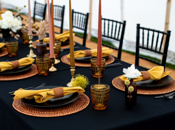 Place settings with Honeycomb Gold napkins