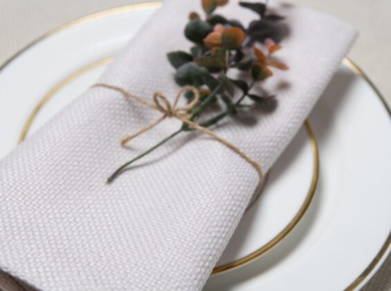 Pink Peony Napkin (The Cotswold Collection)